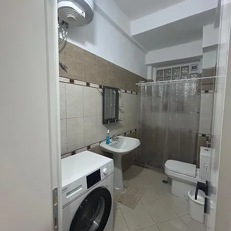 Center بورغراديك